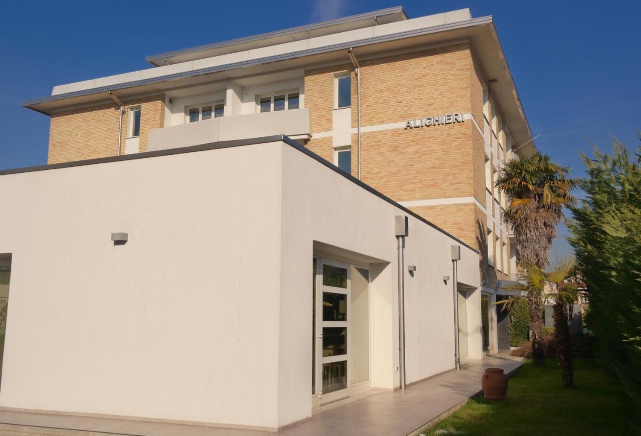 Ahr Hotel Villa Alighieri Стра Экстерьер фото